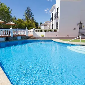 https://bajamar-ii-2-menyber.hotelsinnerja.org